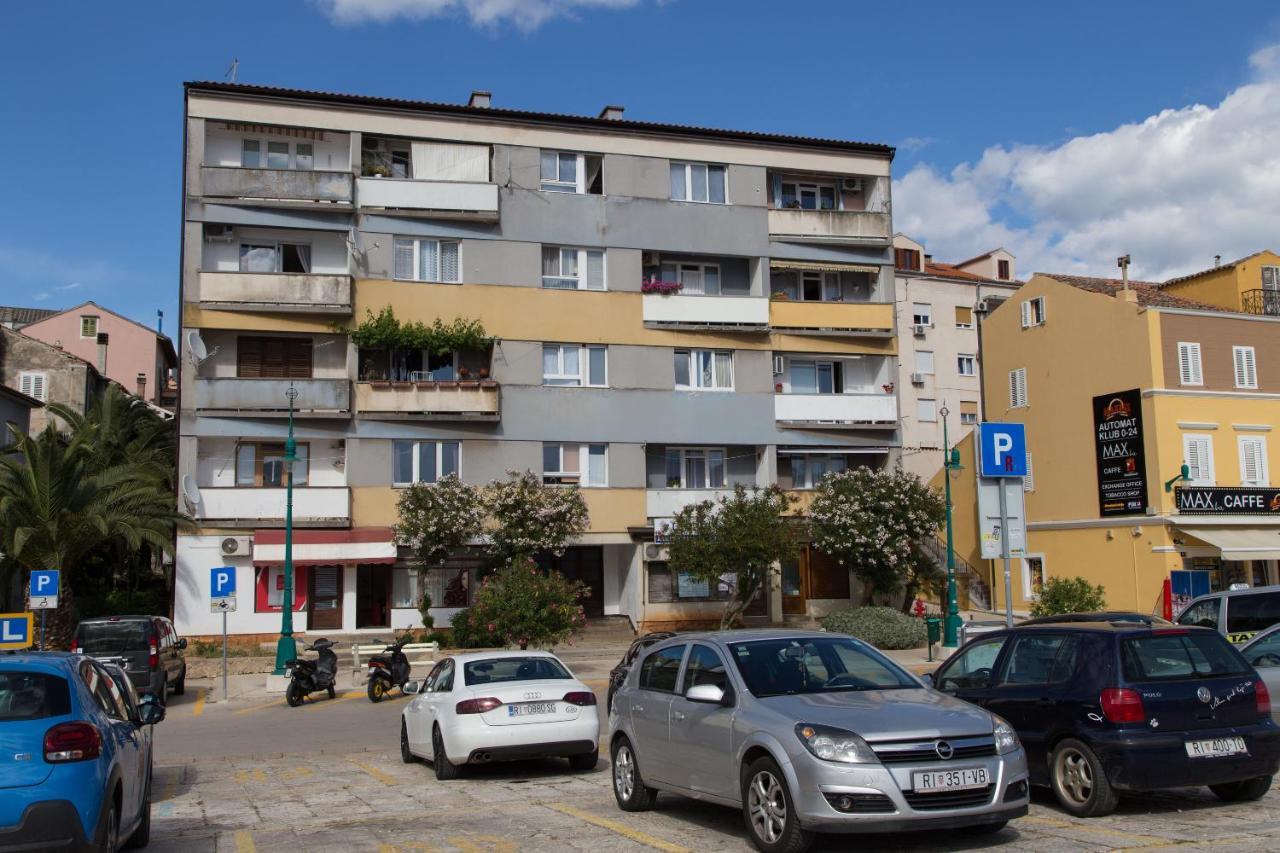 מאלי לוסיניי Apartment Gordon מראה חיצוני תמונה